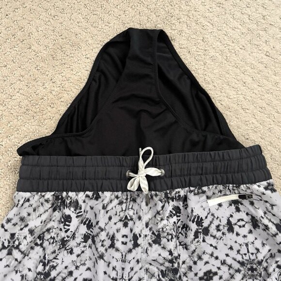 Vuori Clementine Athletic Shorts in Gray Shibori Women’s Small Built in Briefs - Picture 5 of 5